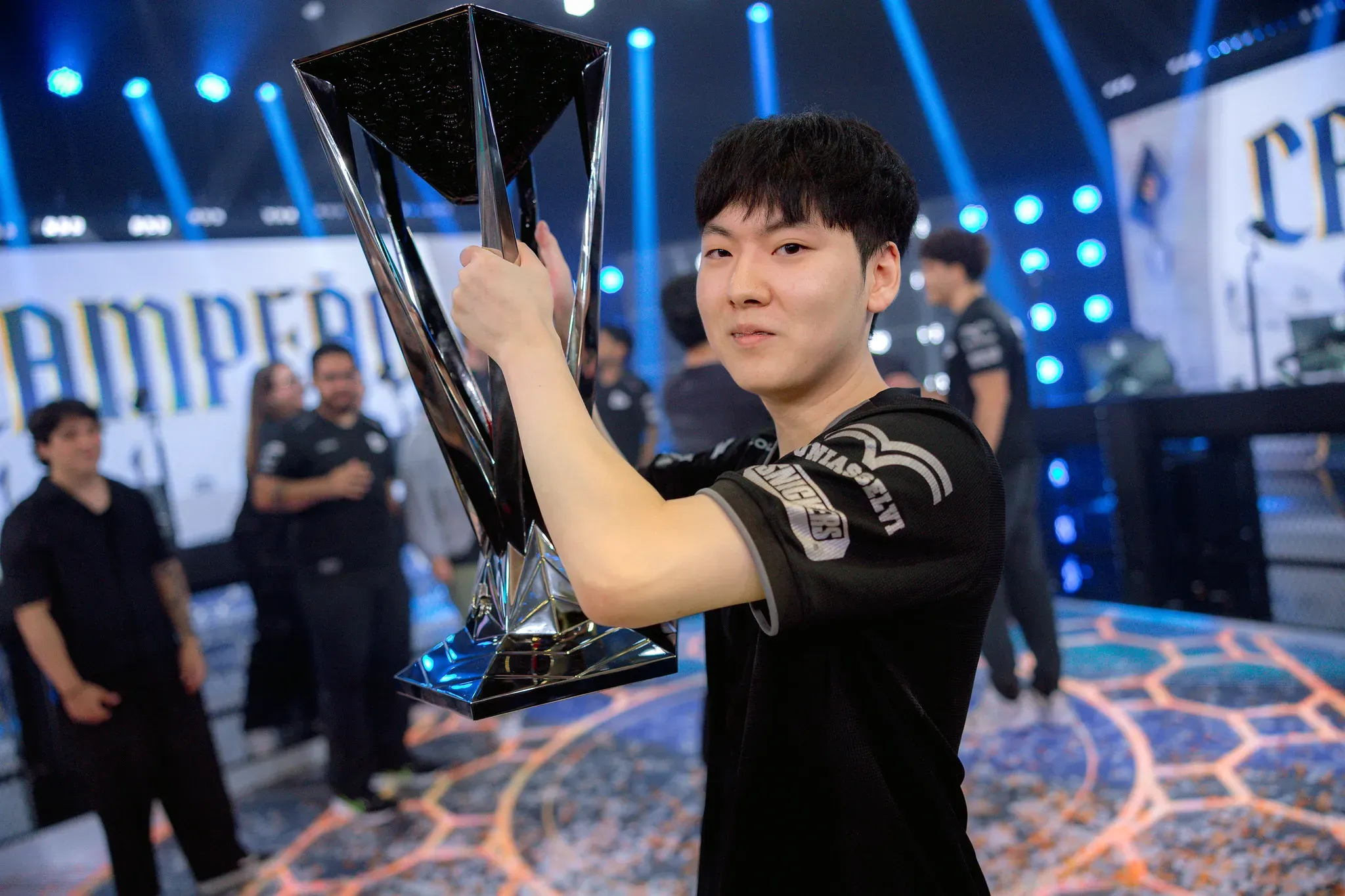 Youngjaer lifting cblol cup