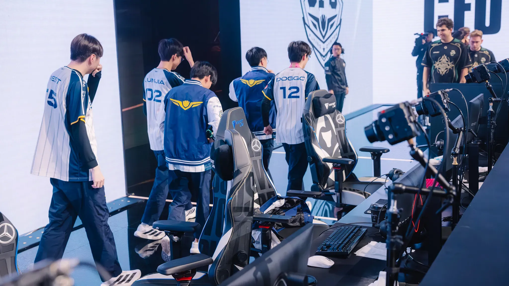 FLY losing to CFO