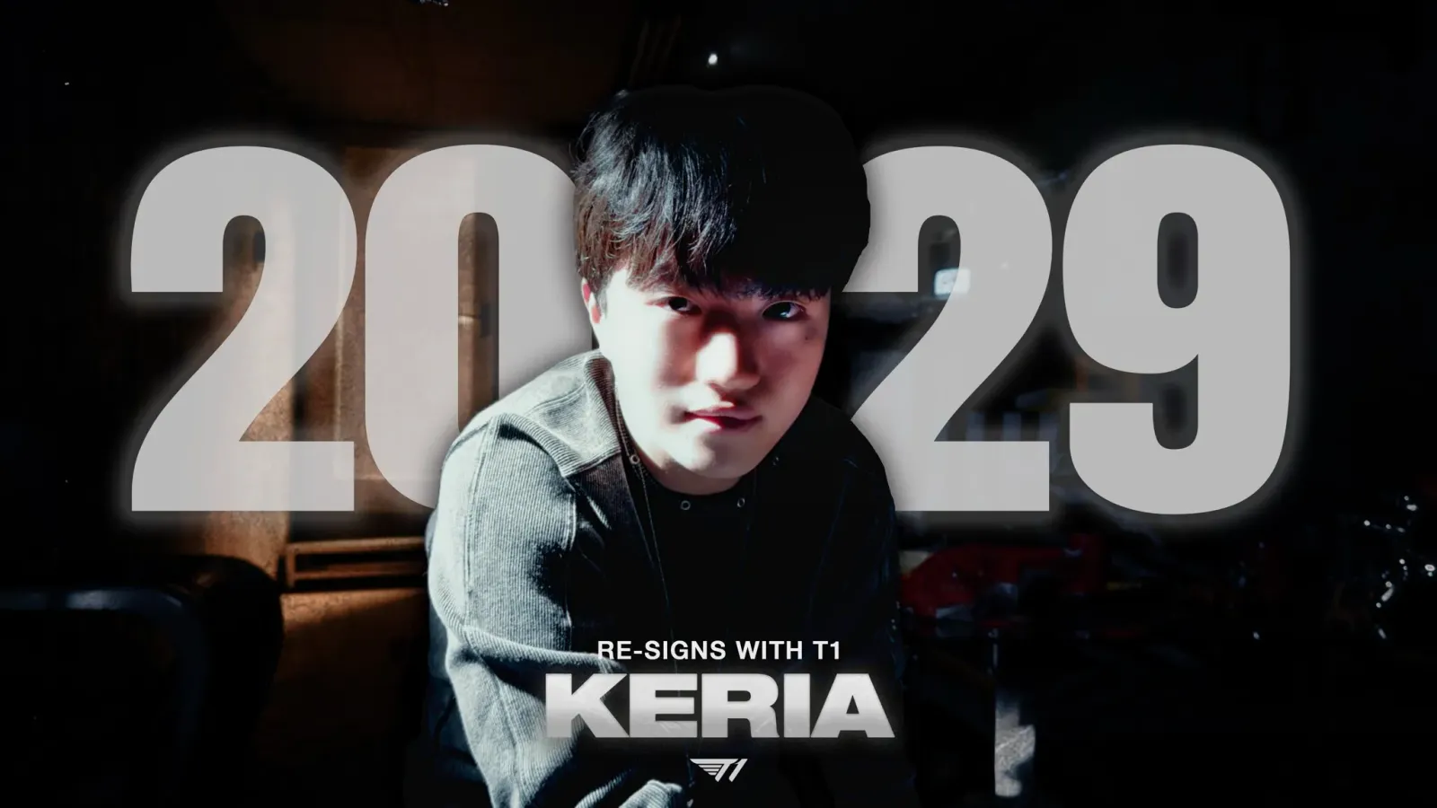 Keria re-signs